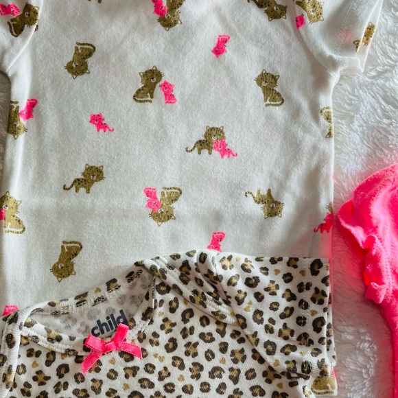 3 Set Baby Girl Onesies | 0-3 months - Picture 4 of 6